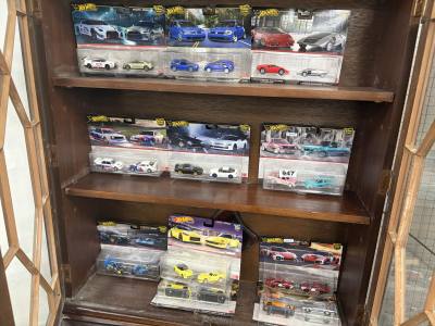 LOT OF COLLECTORS CARS