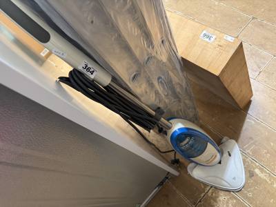 VAX FLOOR STEAM CLEANER
