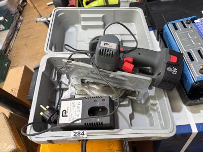 CASED CIRCULAR SAW