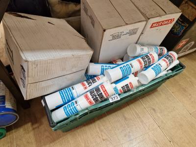 LOT OF SILICONE