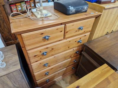 PINE DRAWER CHEST