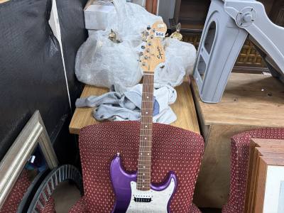 ELECTRIC GUITAR