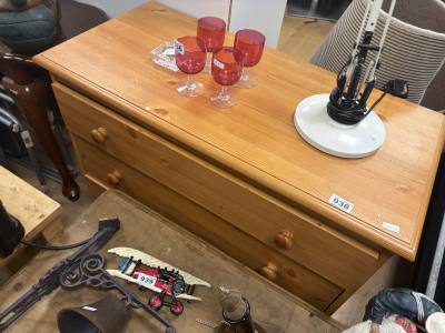 PINE EFFECT DRAWER CHEST