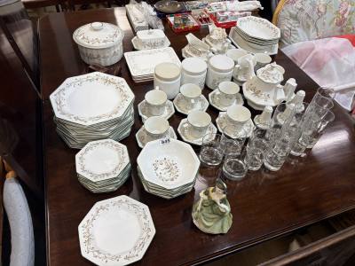 TABLE LOT OF EXTERNAL BOW