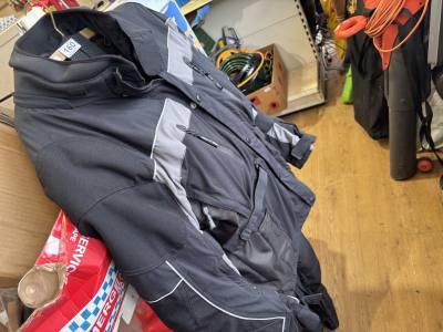 LARGE MOTORBIKE SUIT