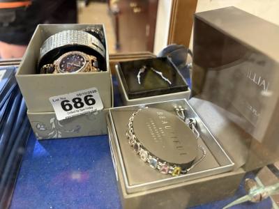 LOT OF DRESS JEWELLERY