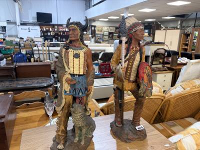 2 X INDIAN FIGURES