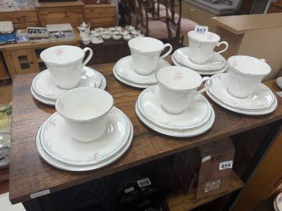 DOULTON TEA SERVICE