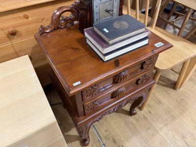 BEDSIDE CABINET