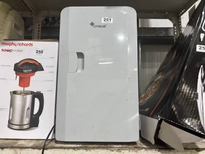 MINI FRIDGE