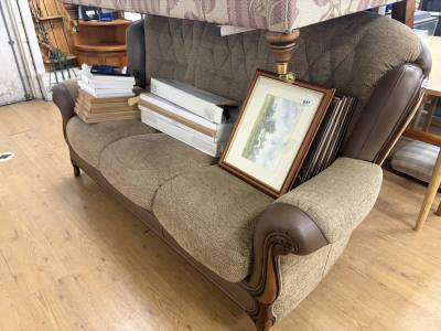 3 SEATER FABRIC COUCH