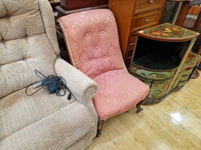 VICTORIAN CAB LEG CHAIR