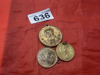 LOT OF MEDALS