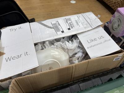 BOX LOT