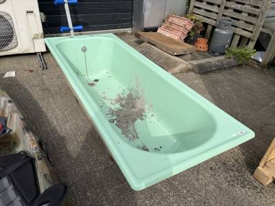 ENAMEL BATH