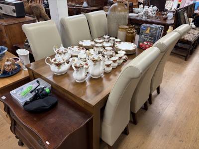 DINING ROOM TABLE + 6 X CREAMLEATHER CHAIRS
