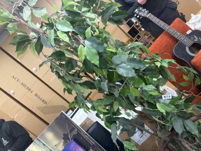 ARTIFICIAL PLANT