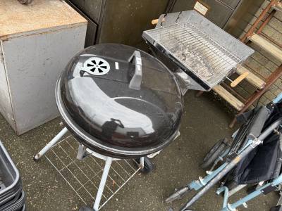 2 X BBQS