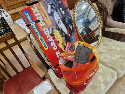 SCALEXTRIC SET + ACCESSORIES