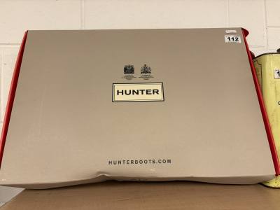 PAIR OF HUNTERS BOOTS UK 5
