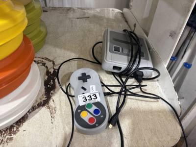 MINI SUPER NES (NEEDS LEAD)