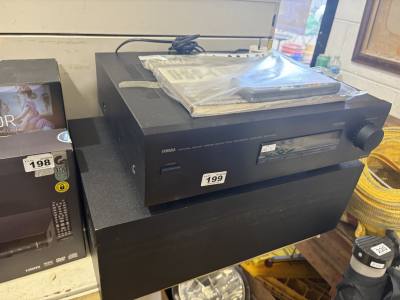 YAMAHA AMP + SPEAKER