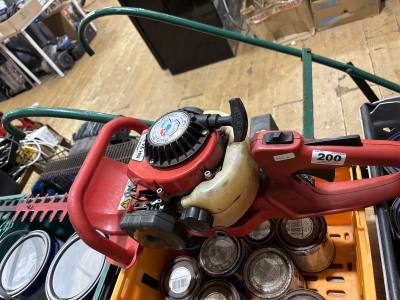 PETROL HEDGECUTTER (SAS)