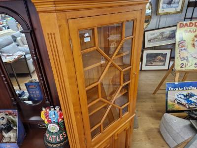 PINE CORNER CABINET