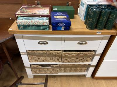 SET OF DRAWERS + BASKETS