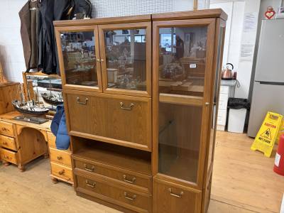 DISPLAY CABINET