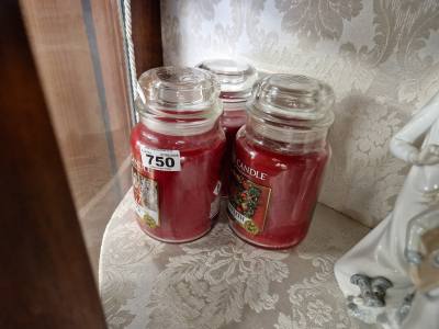 3 X YANKEE CANDLES
