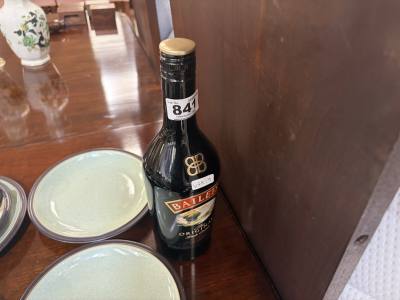 BOTTLE OF BAILEYS