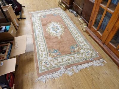 ORIENTAL RUG (95X190CM)