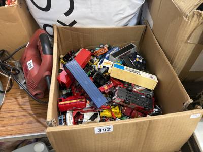 BOX OF COLLECTORS CARS