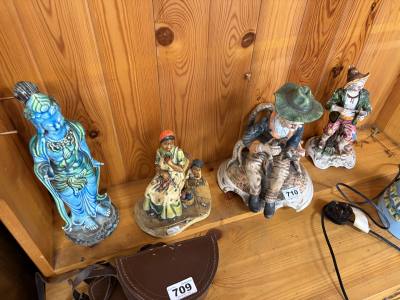 4 X FIGURES