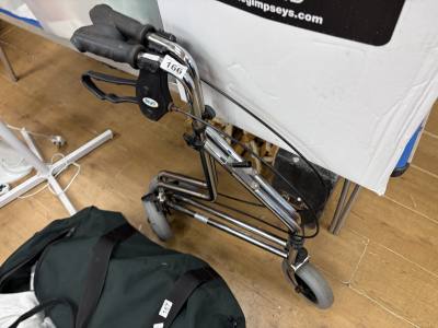 ROLLATOR WALKING AID