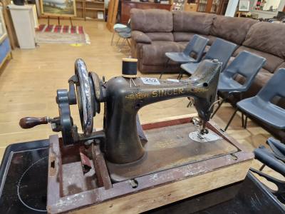 SINGER SEWING MACHINE(FOR REPAIR)