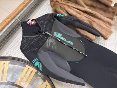 WETSUIT