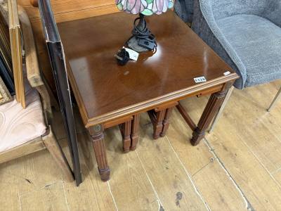 TABLE NEST