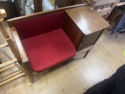 PHONE SEAT