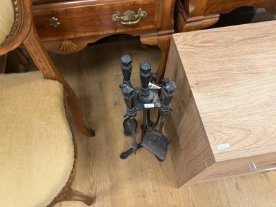 COMPANION SET