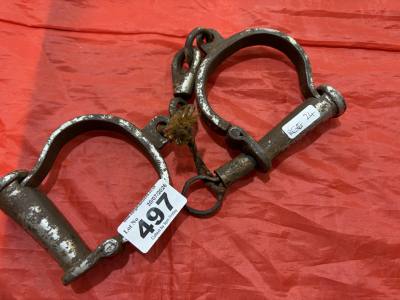 NOVELTY HANDCUFFS