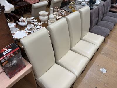 DINING ROOM TABLE + 6 X CREAM LEATHER CHAIRS