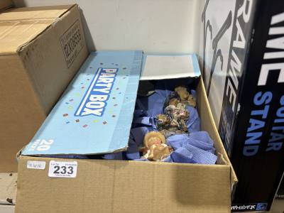 COLLECTION OF BOYDS BEARS