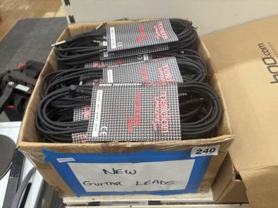 BOX OF NEW GUITAR LEADS