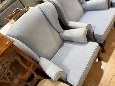 FABRIC WINGBACK CHAIR