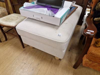OTTOMAN STOOL