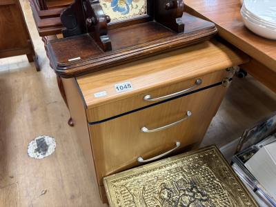 FILE CABINET + KEY