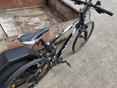 GIANT SUSPENSION BIKE