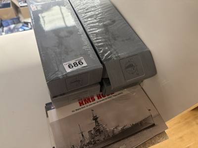 LOT OF MODEL SHIPS